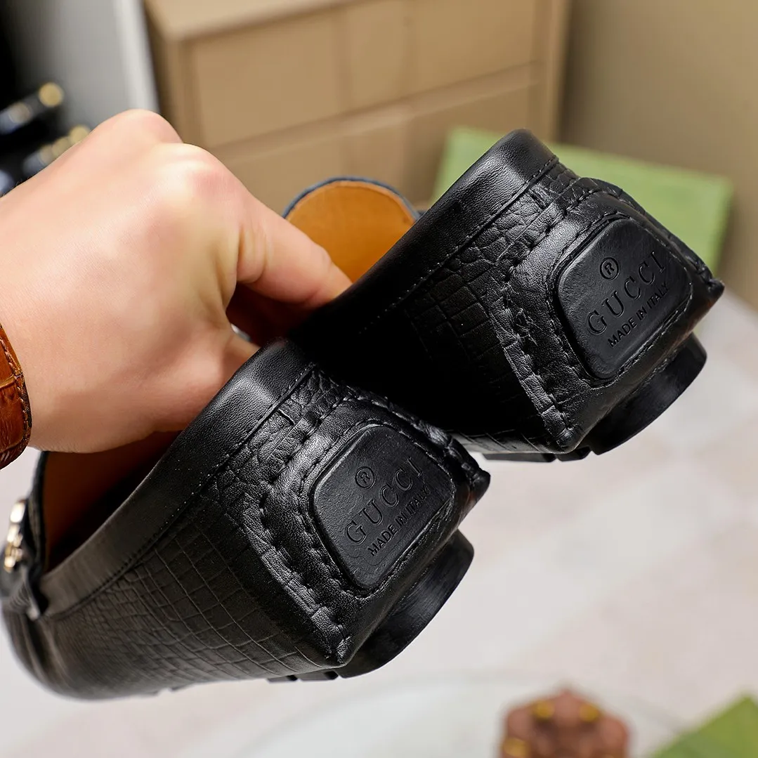 Men's shoes💰360💰🕷🕷️【 GUCCI 】Gucci's best-selling trendy men's casual slip-on shoes 🇨🇳Official website original 1:1 mold 💯Original quality, fine workmanship ☘Fashionable and versatile, perfect shape, comfortable on the feet 🍓Trendy men's recommended model, imported cowhide on the top layer 🎋High-quality pigskin lining, rubber wear-resistant and non-slip outsole, high-end atmosphere, worth owning 🍉Optional 38-44